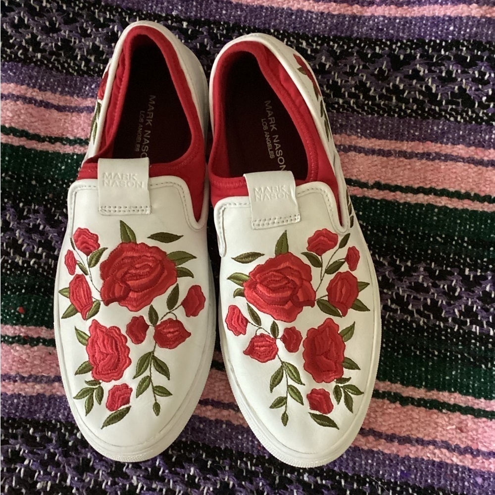 Mark Nason Los Angeles embroidered red flower slip on shoe-SZ 8